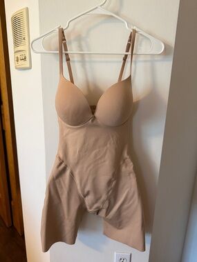 SKIMS Smoothing Shapewear
